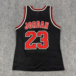 Vintage‎ 90s Champion Chicago Bulls Jersey Mens 40 Black NBA Michael Jordan